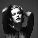 Trixie Whitley Photo