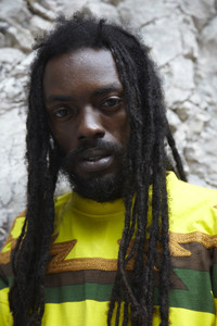 I Wayne profile
