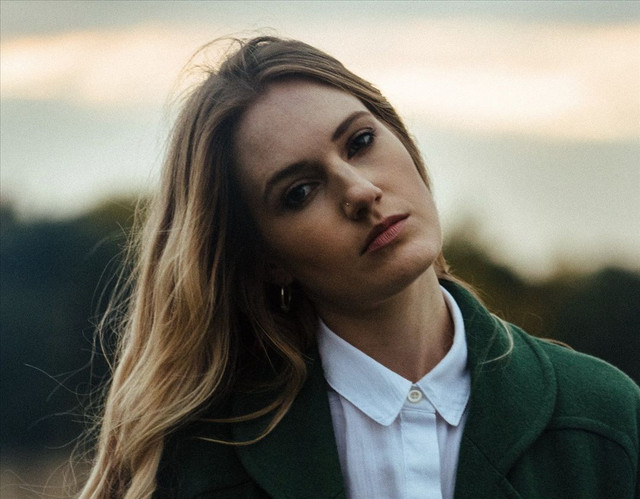 Robyn Sherwell Photo