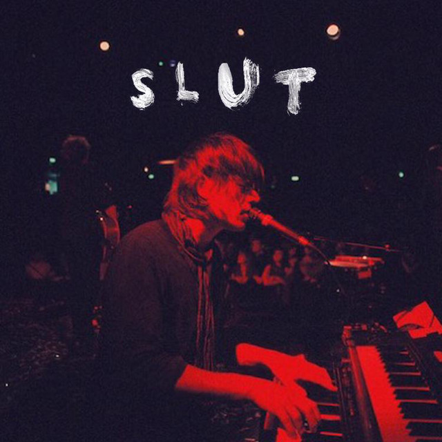 Slut photo