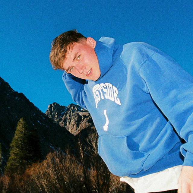 Zachary Knowles