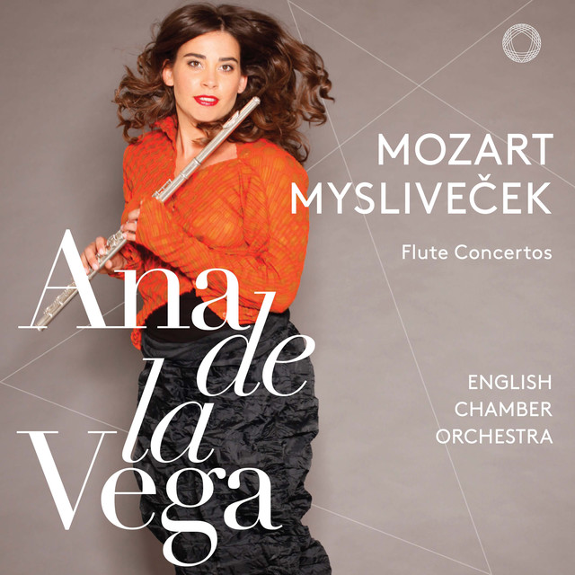 Ana de la Vega Photo
