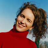 Rae Morris profile