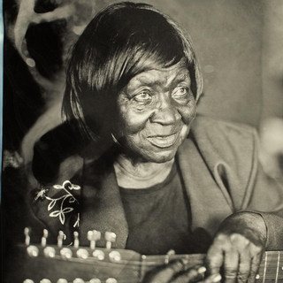 Algia Mae Hinton Photo