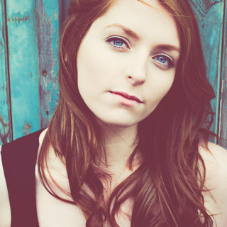 Lucy Zirins Photo