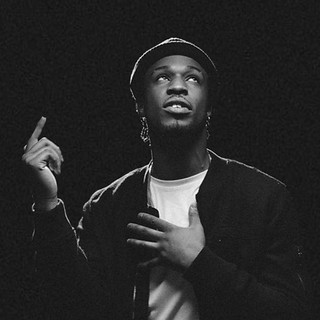 Avelino Photo
