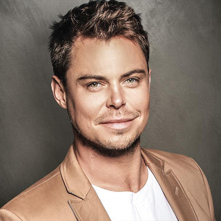 Bobby van Jaarsveld Photo