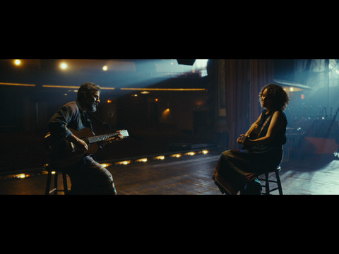 Luna de Xelajú (feat. Oscar Isaac) cover art
