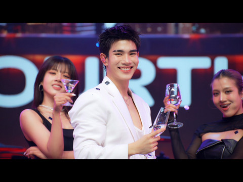SIDE TO SIDE (feat. MABELZ PiXXiE) [Thailand Music Countdown Winner’s Stage version] cover art