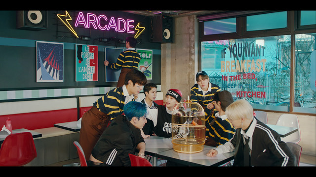 MANIAC - Single by Stray Kids | Spotify