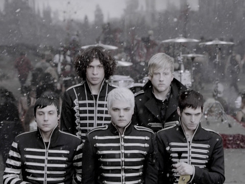 Welcome to the Black Parade cover art