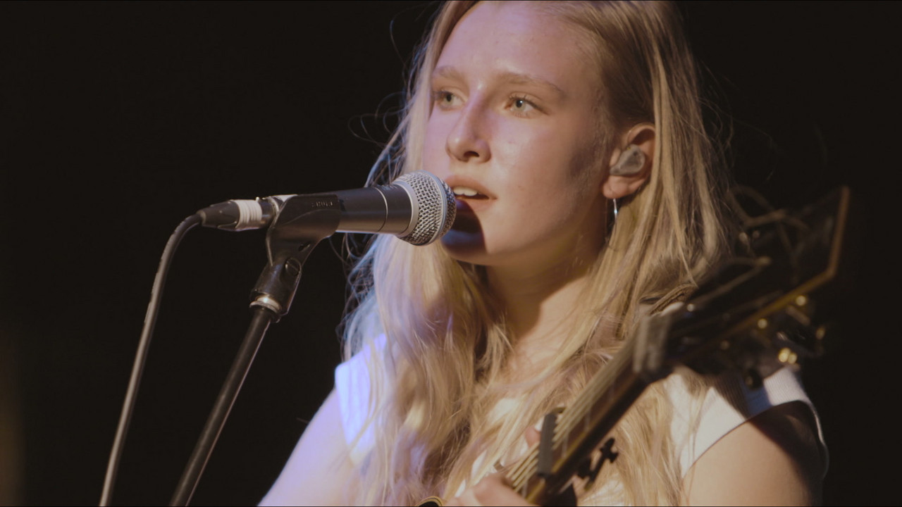 Roots - Live at Blue Flowers