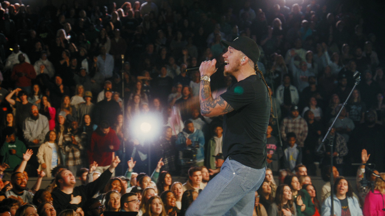 Runnin (feat. Brandon Lake) - Live