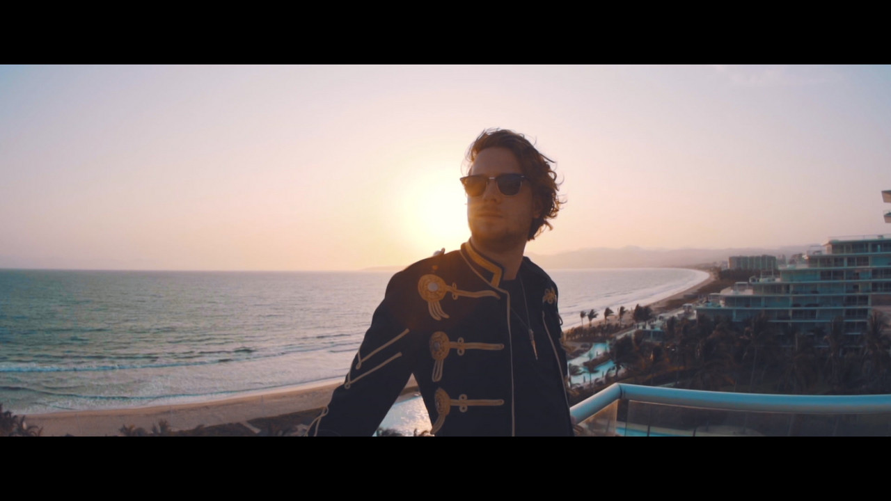 Living (feat. Alex Clare)
