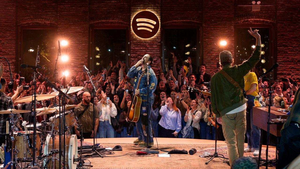 American Cars - Live | Presented by Spotify
