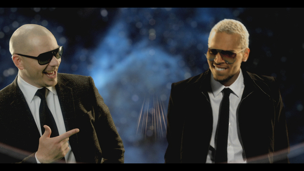 International Love (feat. Chris Brown)