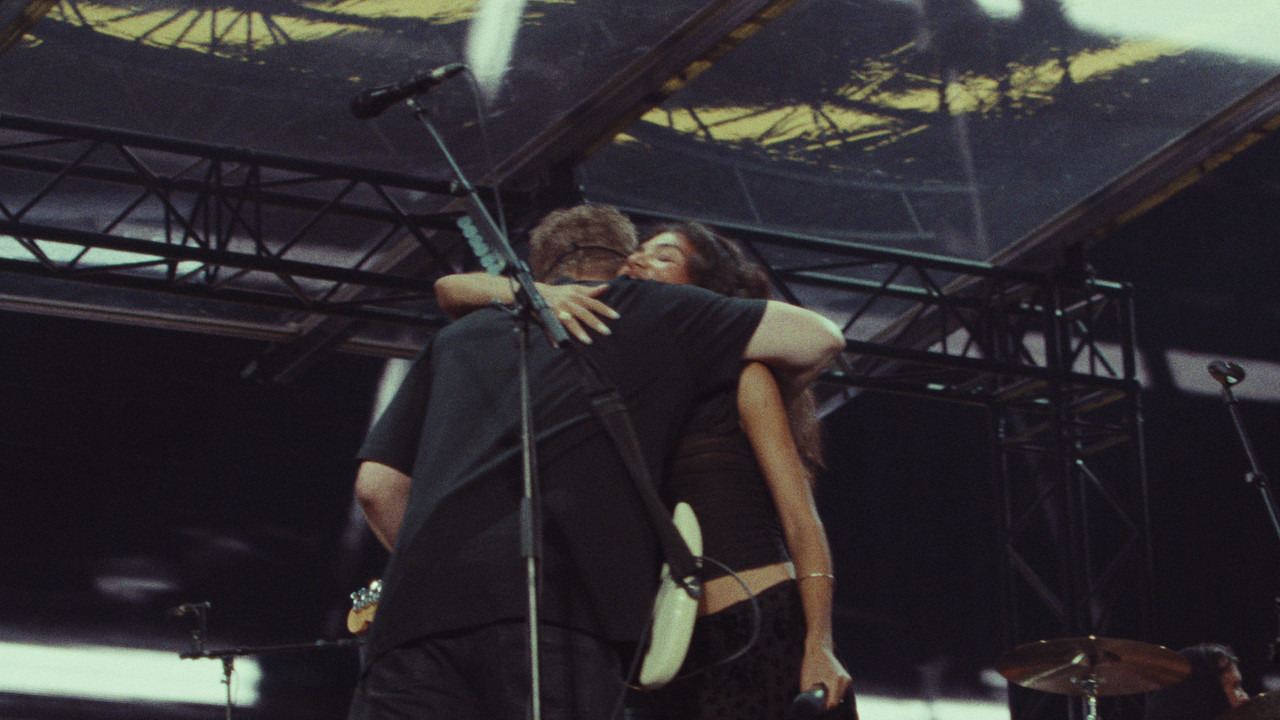 Sam Fender & Olivia Dean - Rein Me In