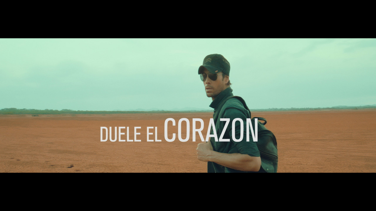 DUELE EL CORAZON (feat. Wisin)