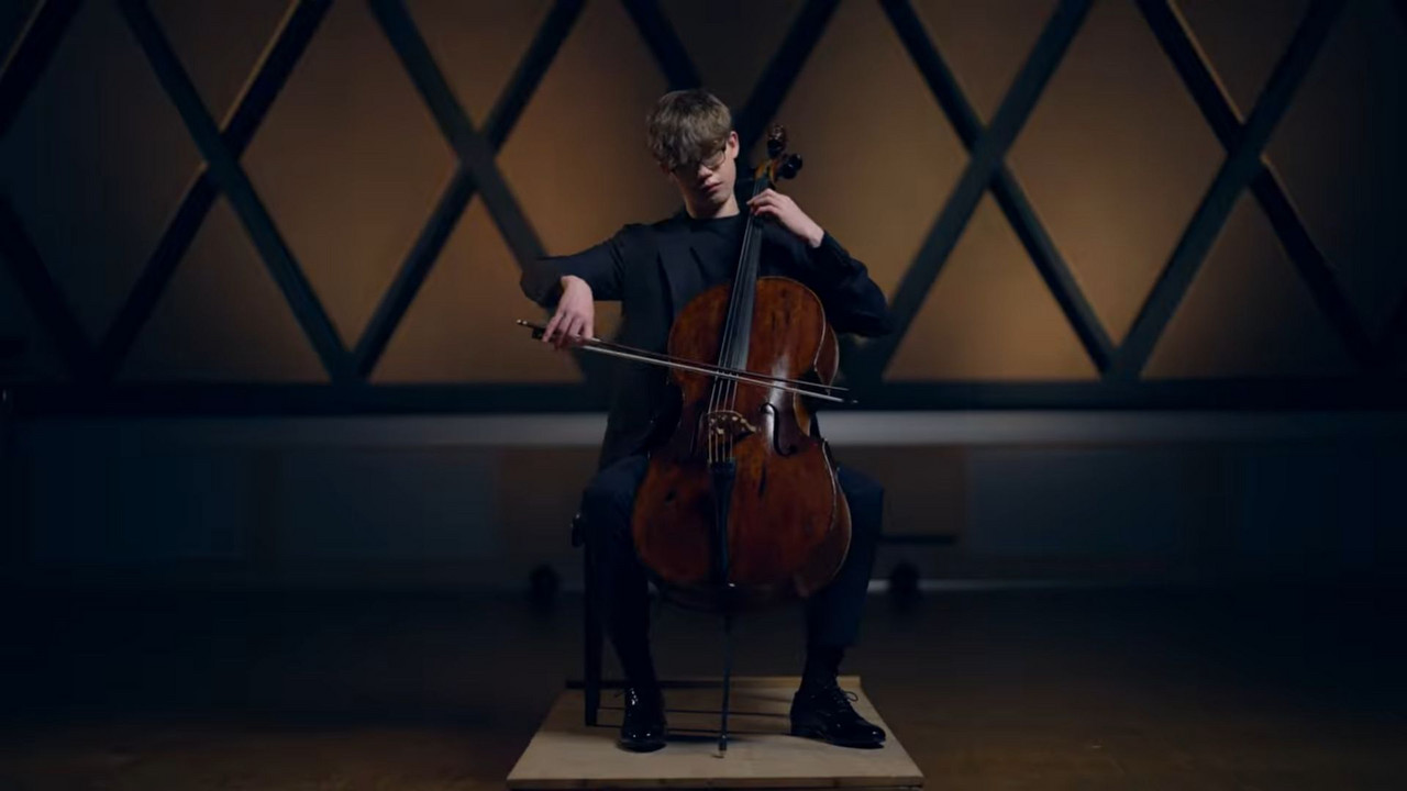 Cello Suite No. 2 in D Minor, BWV 100: II. Allemande