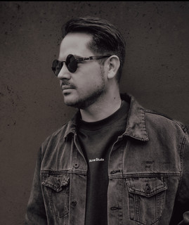 Daniel Levak Photo