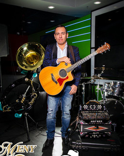 Meny Fernandez