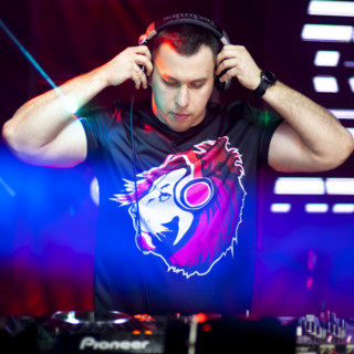 Alexander Komarov Photo