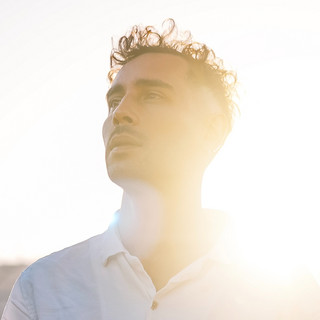 Leo Sagrado cover