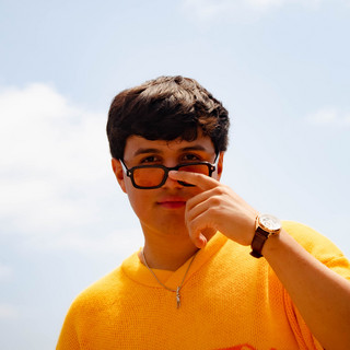 Alex Favela: mejores canciones · discografía · letras