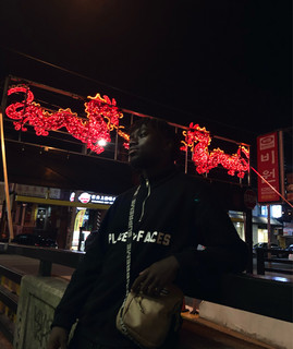 Kwes