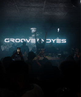 GrooveANDyes Photo