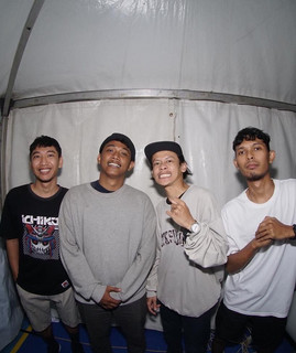 KAMARSEBELAH