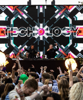 TECHOLOGY cover