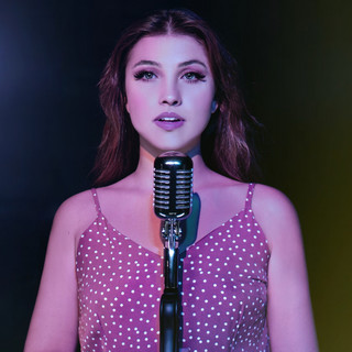 Júlia Bach