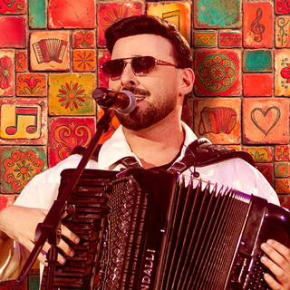 Guilherme Dantas poster