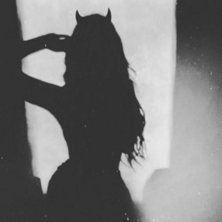 Luna Nova