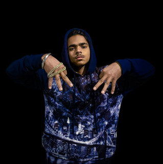 Dee $hot