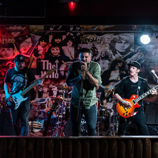 Allexis Banda Oficial