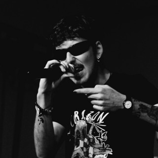uVe.