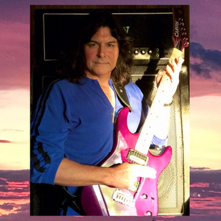 Kelly McKee artist photo