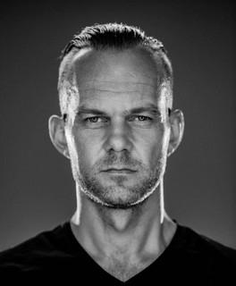 Charlie Roennez Photo