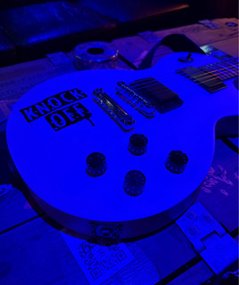 Knock Off artist photo