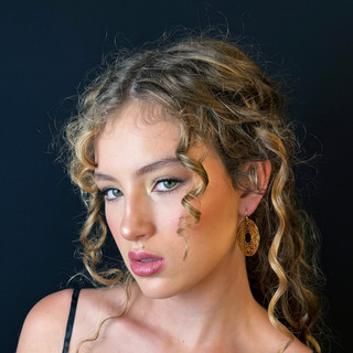 Ele Suarez