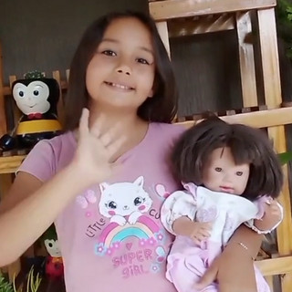 BONECA LARISSINHA