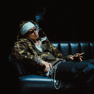 ¥ellow Bucks poster