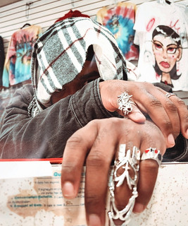 Khari Leone