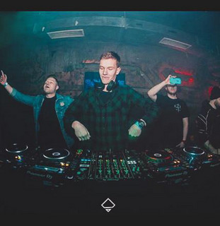 OutPhase Photo