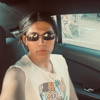 Clau Reyes
