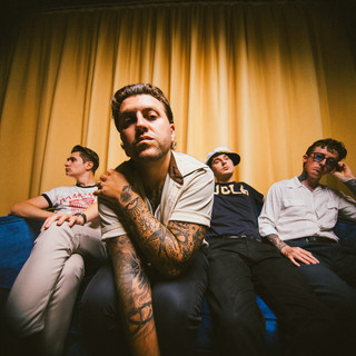 LOVEBREAKERS Photo