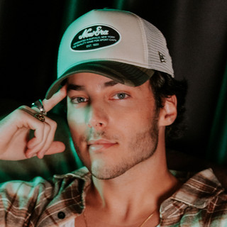Enzo Ferro