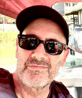 tHE bLUE rOOM poster